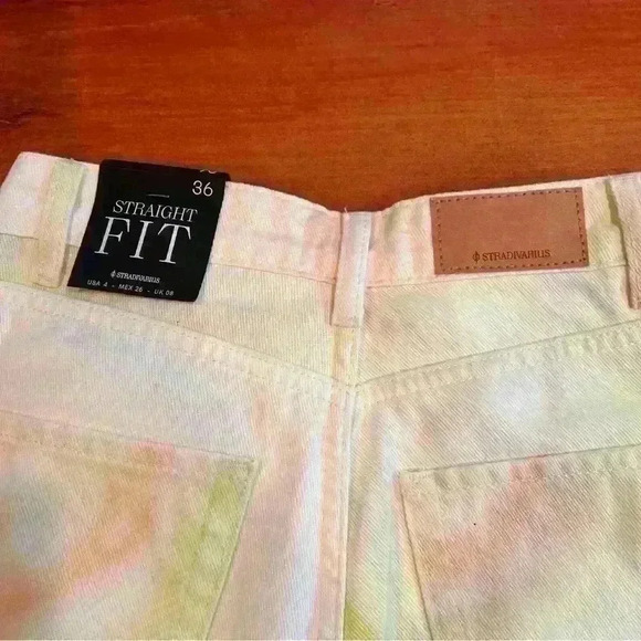 NWT Stradivarius Yellow Tye Dye Raw Hem Jeans. Size 4 - Picture 12 of 12